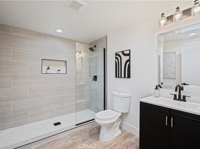 2410 8th Avenue, Los Angeles CA 90018