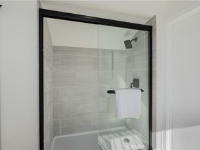 2410 8th Avenue, Los Angeles CA 90018