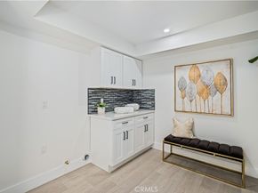 2410 8th Avenue, Los Angeles CA 90018