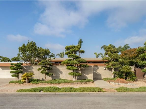 1878 Tahiti Drive, Costa Mesa CA 92626