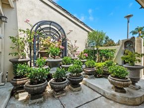 5 Rue Marseille, Newport Beach CA 92660