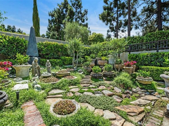 5 Rue Marseille, Newport Beach CA 92660