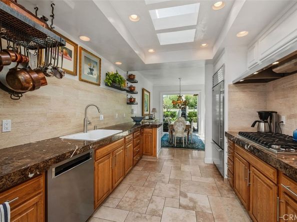 5 Rue Marseille, Newport Beach CA 92660