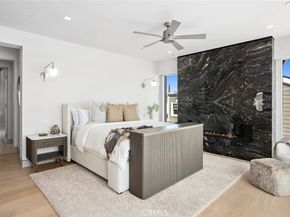 706 W Oceanfront, Newport Beach CA 92661