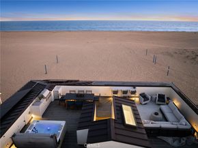 706 W Oceanfront, Newport Beach CA 92661