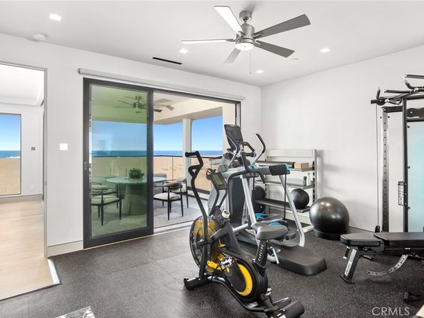 706 W Oceanfront, Newport Beach CA 92661