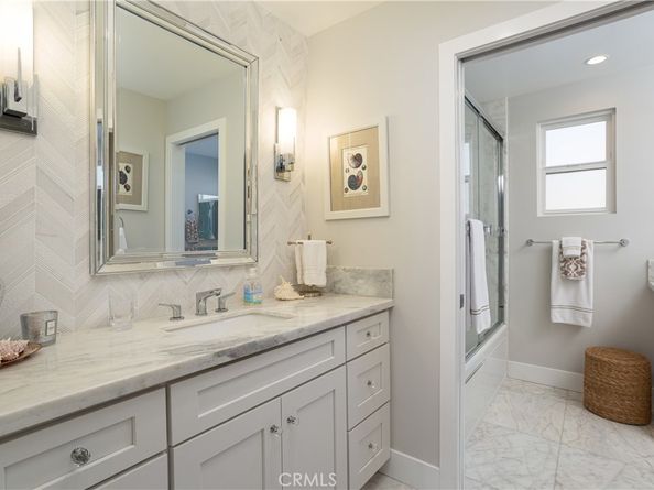 410 1/2 Poinsettia Avenue, Corona Del Mar CA 92625