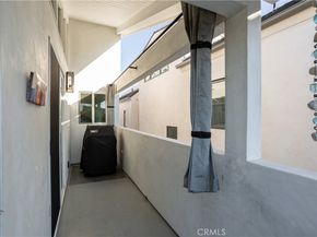 410 1/2 Poinsettia Avenue, Corona Del Mar CA 92625