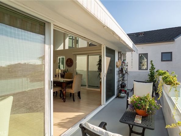 410 1/2 Poinsettia Avenue, Corona Del Mar CA 92625