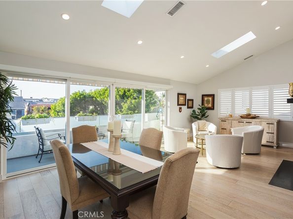 410 1/2 Poinsettia Avenue, Corona Del Mar CA 92625