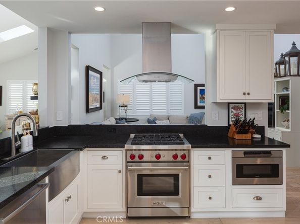 410 1/2 Poinsettia Avenue, Corona Del Mar CA 92625