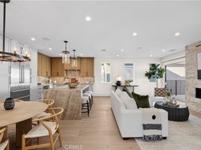 516 1/2 Larkspur (Rear Home) Avenue, Corona Del Mar CA 92625