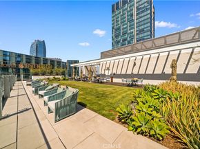 877 Francisco Street 2503, Los Angeles CA 90017