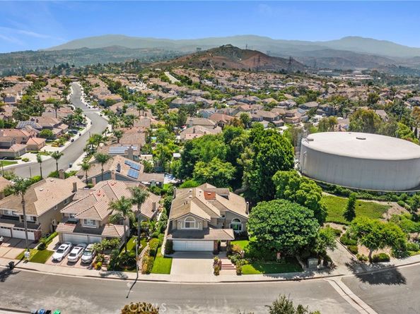 2811 N Roxbury Street, Orange CA 92867