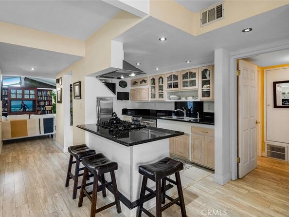 259 62nd, Newport Beach CA 92663