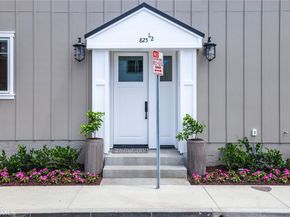 825 W Bay Avenue B, Newport Beach CA 92661