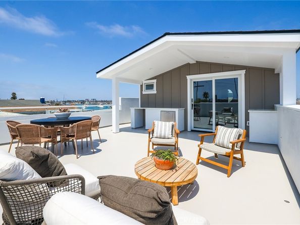 825 W Bay Avenue B, Newport Beach CA 92661