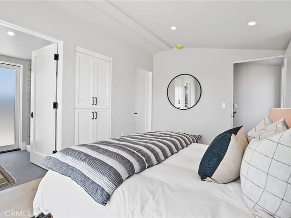 825 W Bay Avenue B, Newport Beach CA 92661