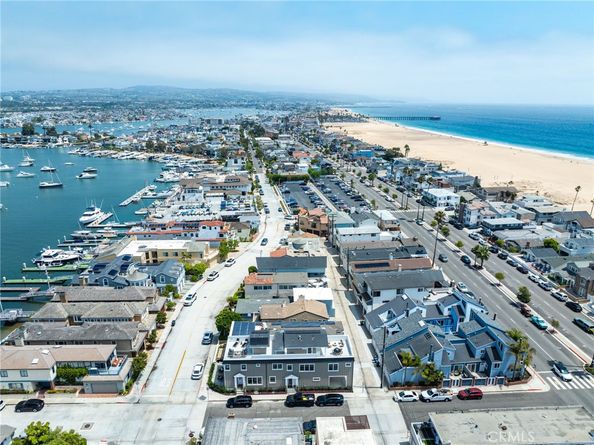 825 W Bay Avenue B, Newport Beach CA 92661