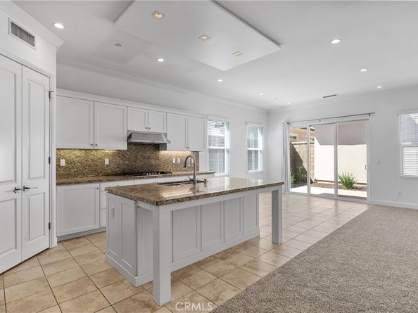 82 Meander Street, Irvine CA 92620