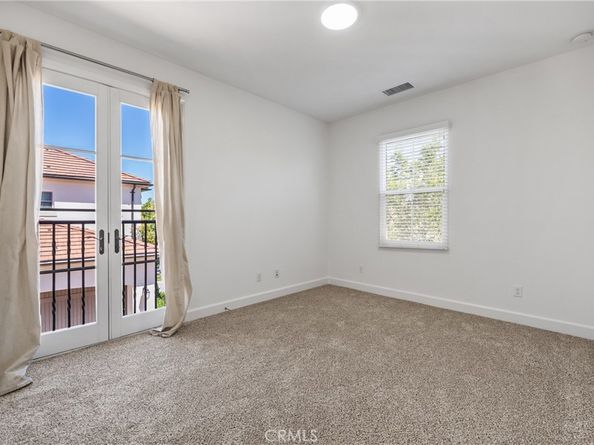 82 Meander Street, Irvine CA 92620