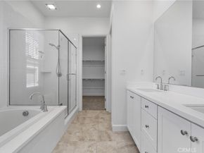 82 Meander Street, Irvine CA 92620