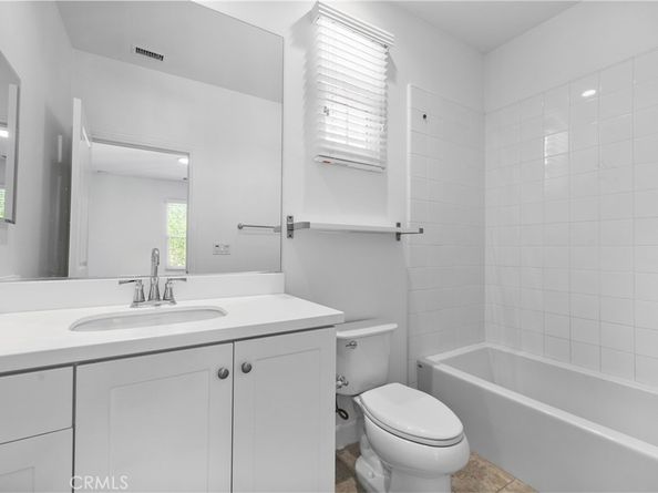 82 Meander Street, Irvine CA 92620