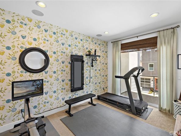 1289 Westreef, Costa Mesa CA 92627
