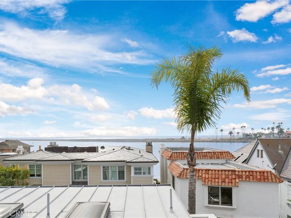 2618 Cove Street, Corona Del Mar CA 92625