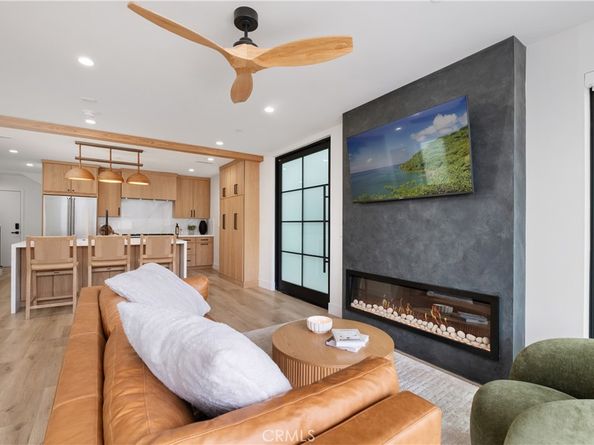 128 39th, Newport Beach CA 92663