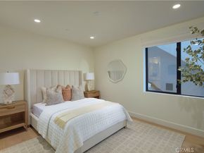 33 Bay Drive, Laguna Beach CA 92651