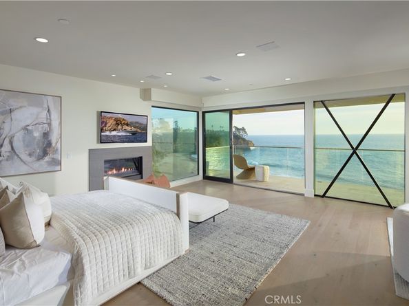 33 Bay Drive, Laguna Beach CA 92651