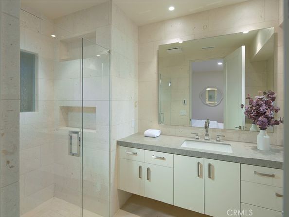 33 Bay Drive, Laguna Beach CA 92651