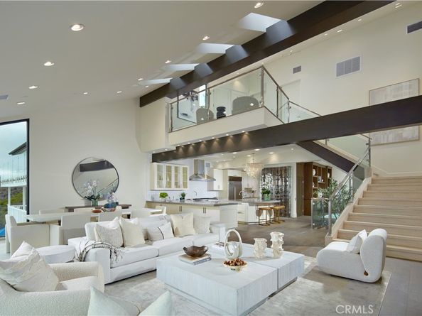 33 Bay Drive, Laguna Beach CA 92651