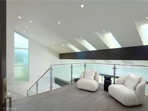 33 Bay Drive, Laguna Beach CA 92651