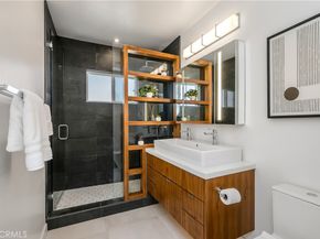 3901 E Livingston Drive 402, Long Beach CA 90803