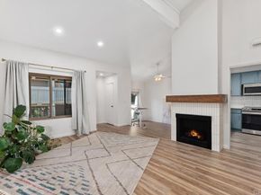 2352 Altisma Way 15, Carlsbad CA 92009