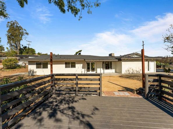 3781 Buena Creek Rd, Vista CA 92084