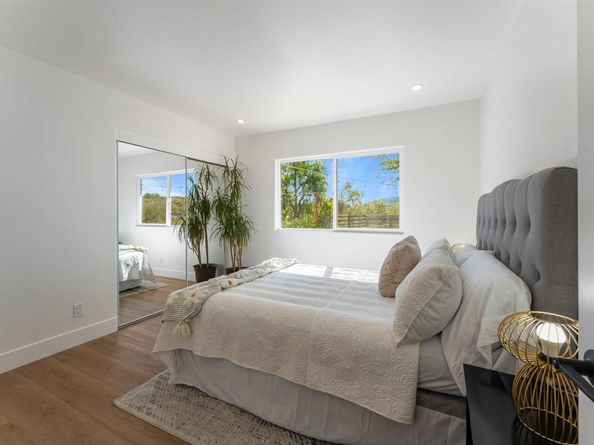 3781 Buena Creek Rd, Vista CA 92084