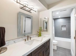 2319 Cambridge, Cardiff By The Sea CA 92007