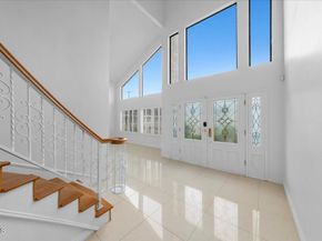 2222 Pier Avenue, Santa Monica CA 90405