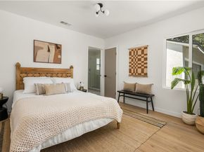 8051 Etiwanda Ave, Reseda CA 91335