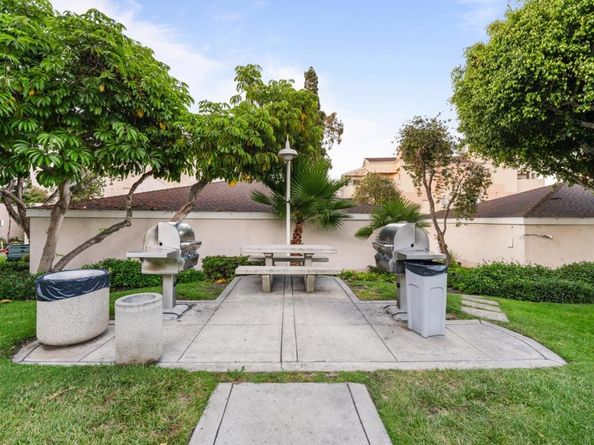 7228 Camino Degrazia 271, San Diego CA 92111