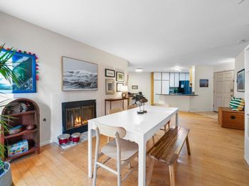 7228 Camino Degrazia