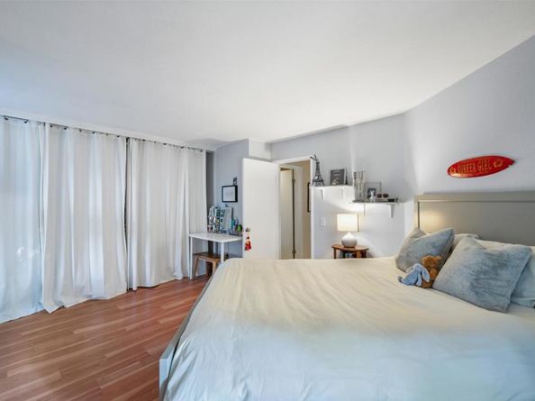 7228 Camino Degrazia 271, San Diego CA 92111