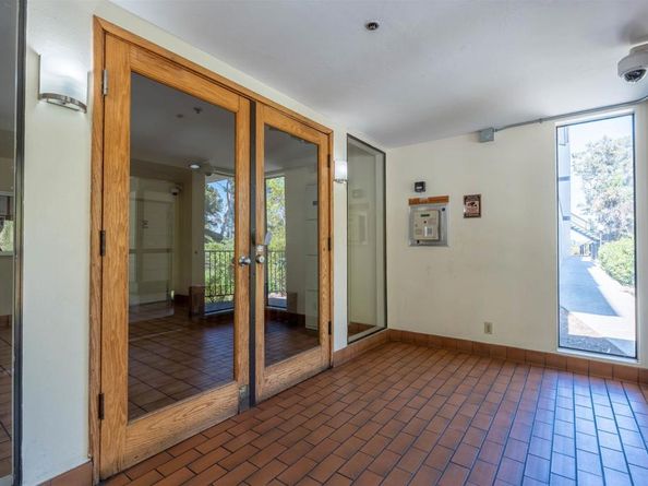 3980 Faircross Place 11, San Diego CA 92115