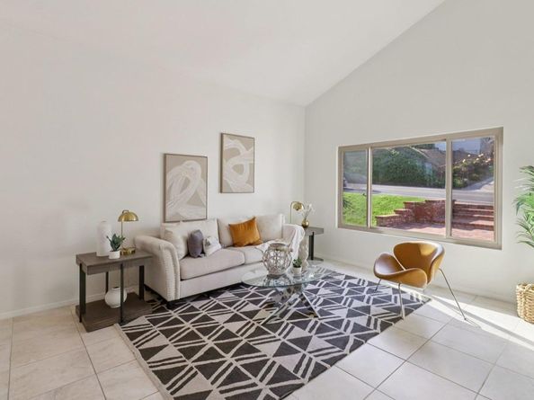 1895 Laurel Road, Oceanside CA 92054