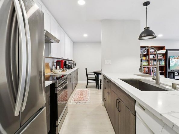 2348 La Costa Ave 202, Carlsbad CA 92009