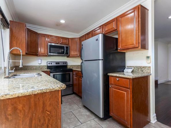 309 Sun Court, El Cajon CA 92021