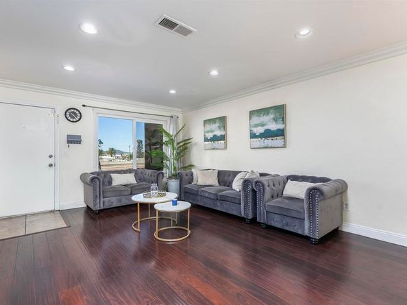 309 Sun Court, El Cajon CA 92021